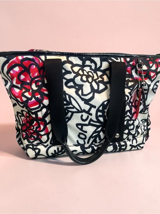 Coach Handbags - Coach Poppy Daisy Floral Graffiti Tote